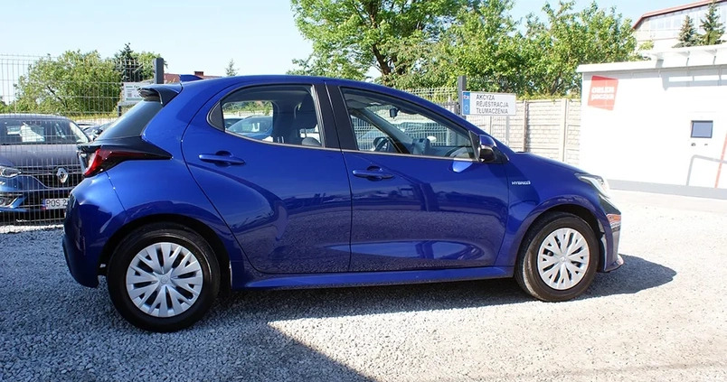 Toyota Yaris cena 73700 przebieg: 39600, rok produkcji 2021 z Świdnica małe 301